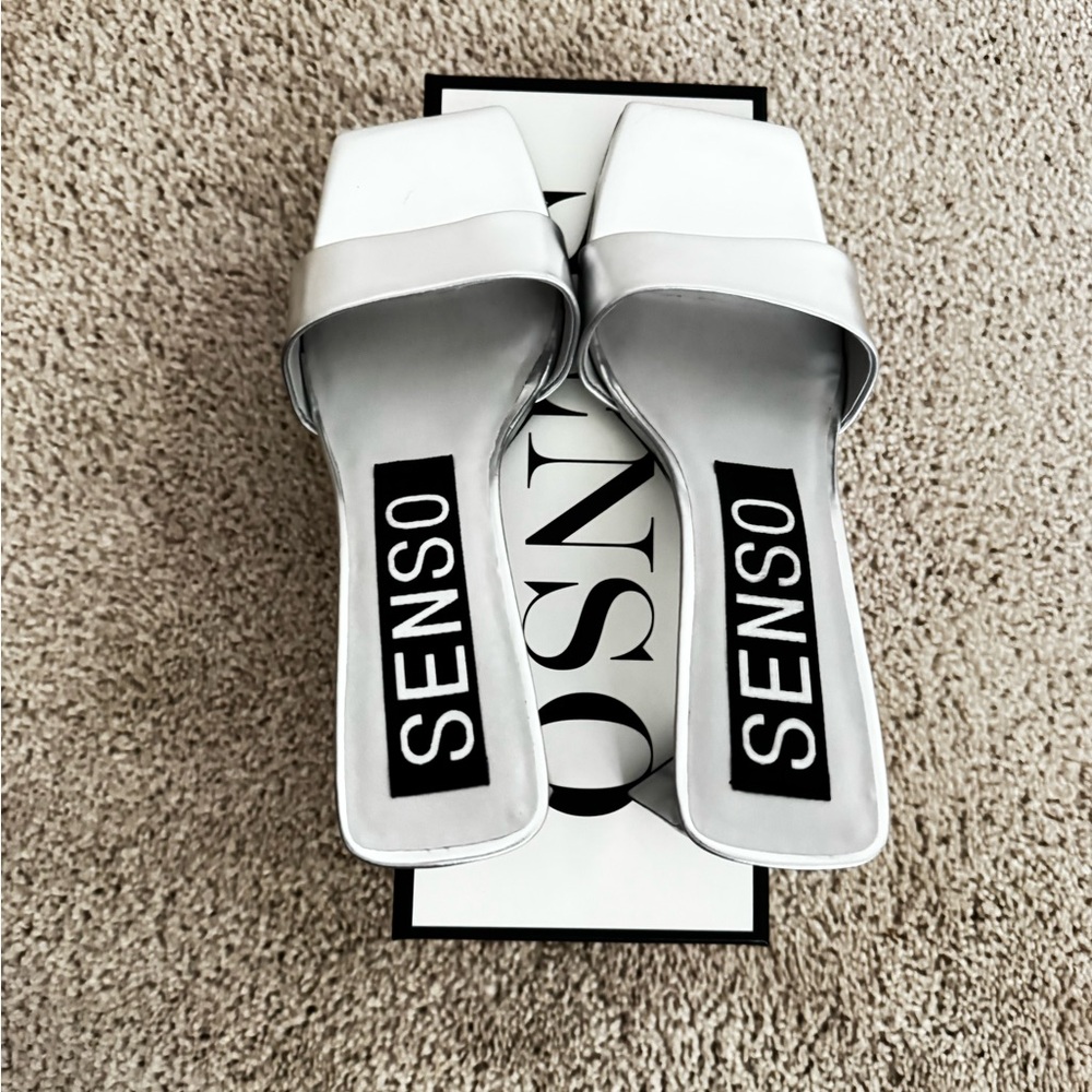 SENSO Metallic Silver Heels